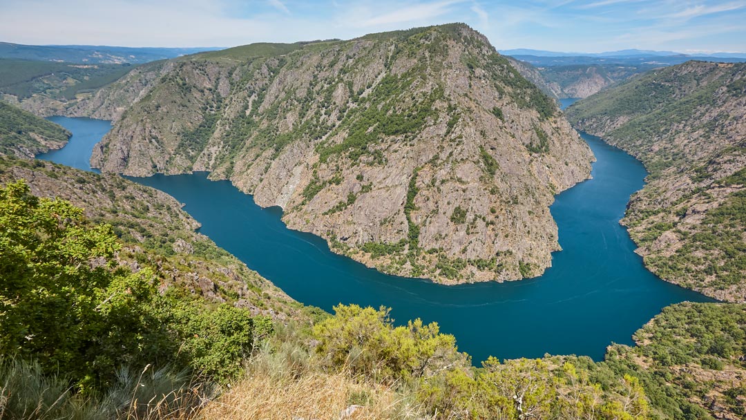 senderismo con perro a la Ribeira Sacra, ruta al mirador de Vilouxe con perro en Ribeira Sacra Ourense