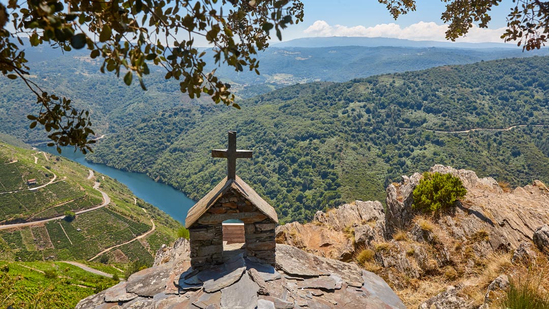 Viajar con tu perro a la Ribeira Sacra, ruta por miradores con tu perro por la Ribeira Sacra en Galicia